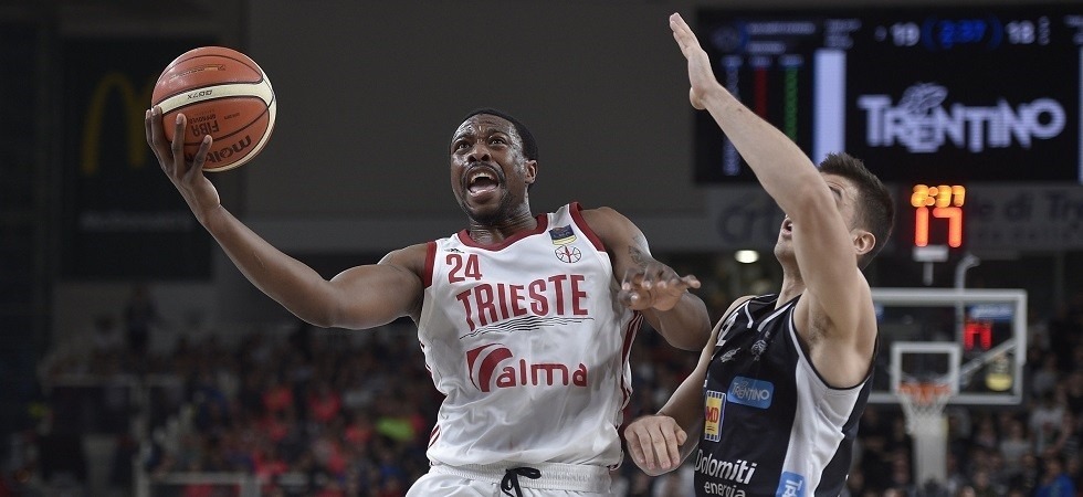 Aquila Basket chiude il mercato, arriva Justin Knowx da Trieste